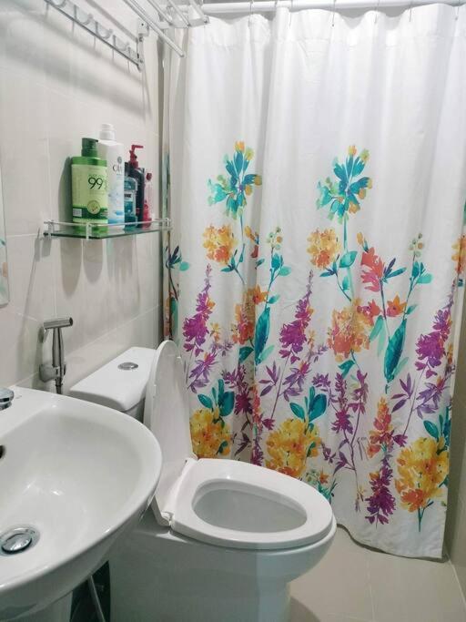 Cubao Manhattanheights U31N Tb, Studio Unit Манила Екстериор снимка